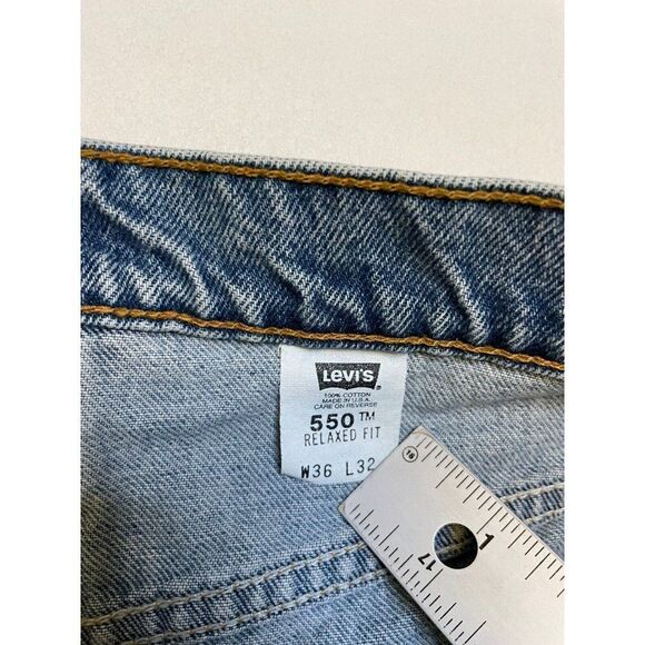 VINTAGE Levi's 550 Relaxed Fit Denim Jeans Men 34 X 31 Blue Tag Size 36 x 32 USA - Picture 5 of 9